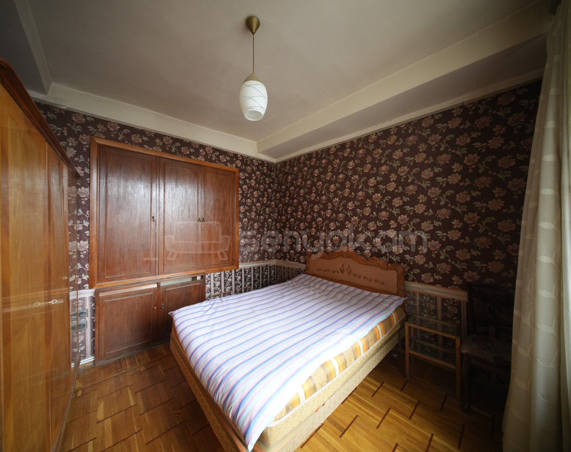 3 Սենյականոց Բնակարան Քարե Շենքում, 81քմ, 4/5 հարկ, Կապիտալ Վերանորոգված