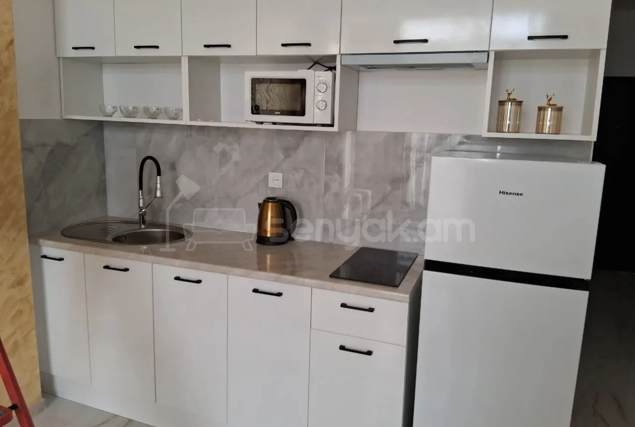 2 Սենյականոց Բնակարան, 40քմ, 6/11 հարկ, Դիզայներական Վերանորոգված, Կահավորված