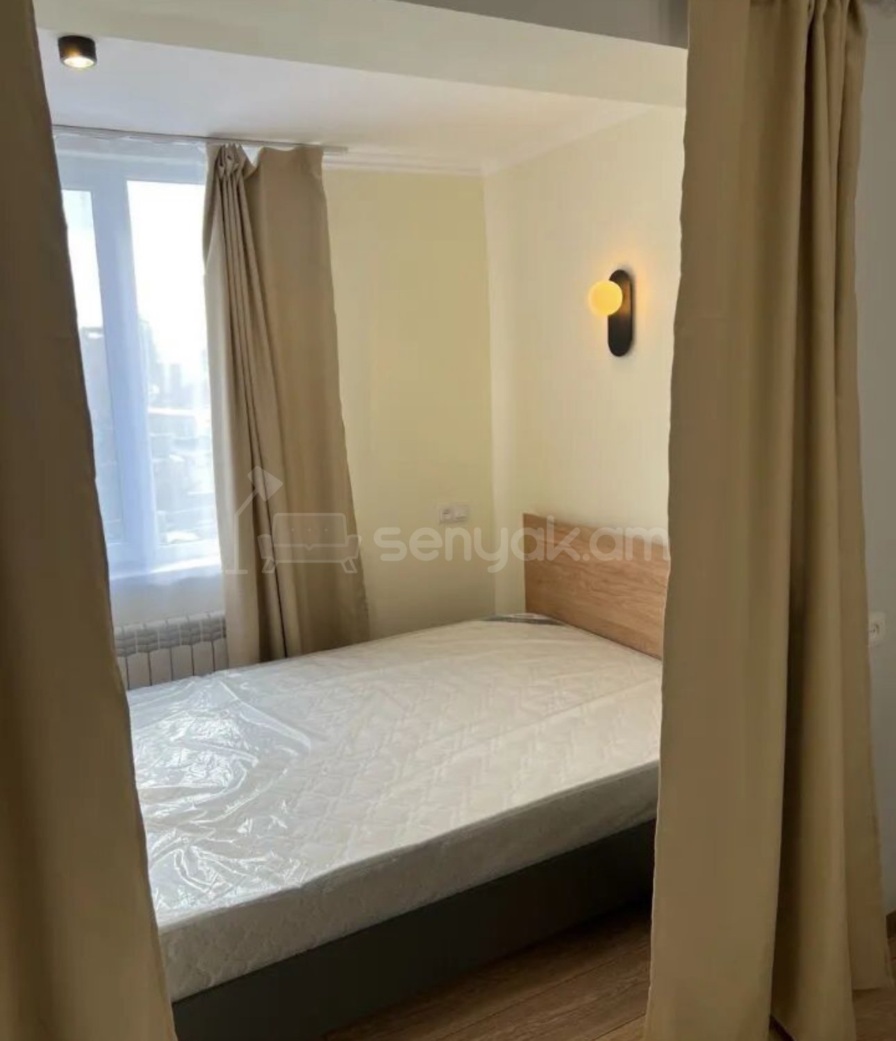 1 Սենյականոց Բնակարան, 37քմ, 3/5 հարկ, Կապիտալ Վերանորոգված, Կահավորված