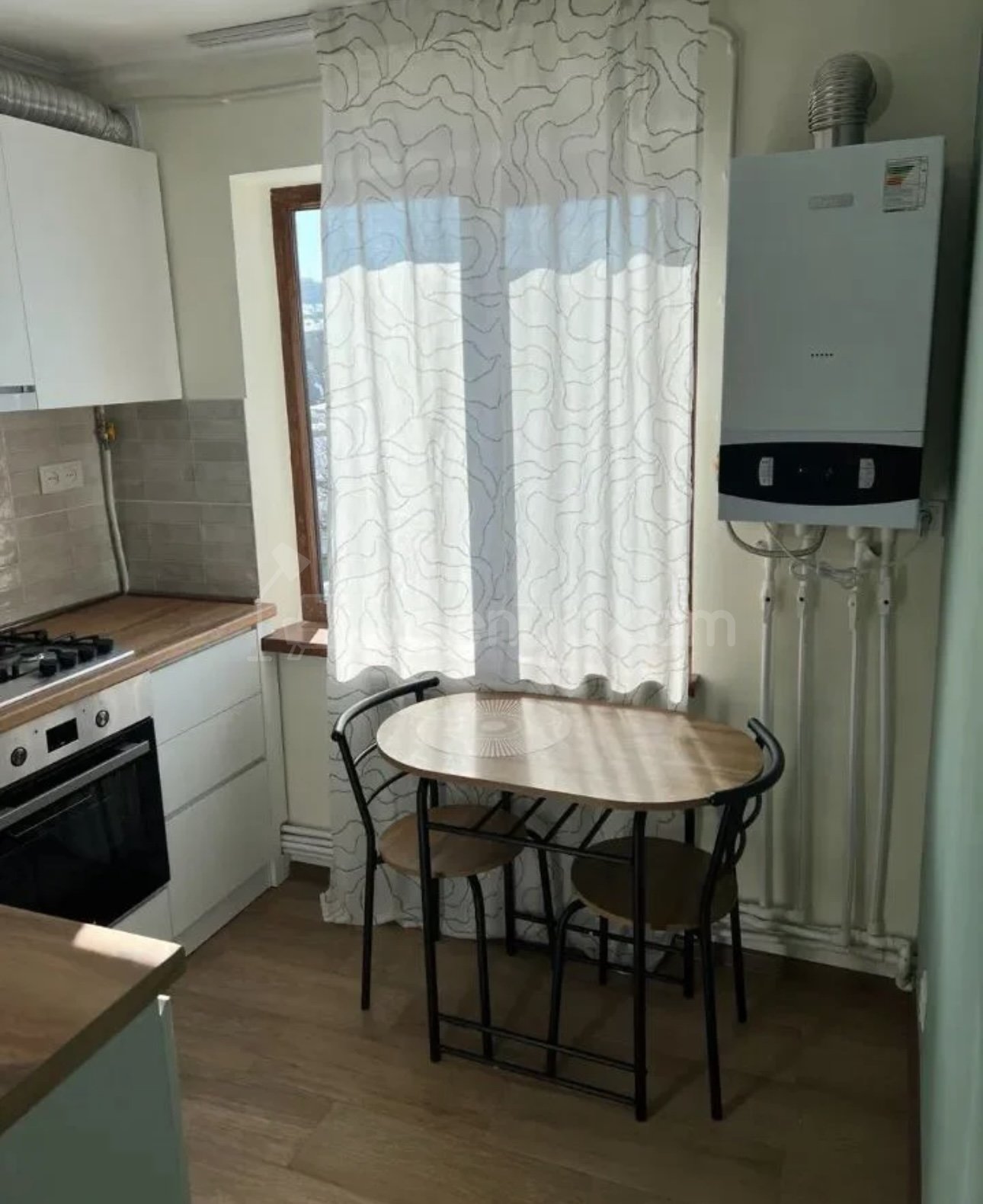 1 Սենյականոց Բնակարան, 37քմ, 3/5 հարկ, Կապիտալ Վերանորոգված, Կահավորված