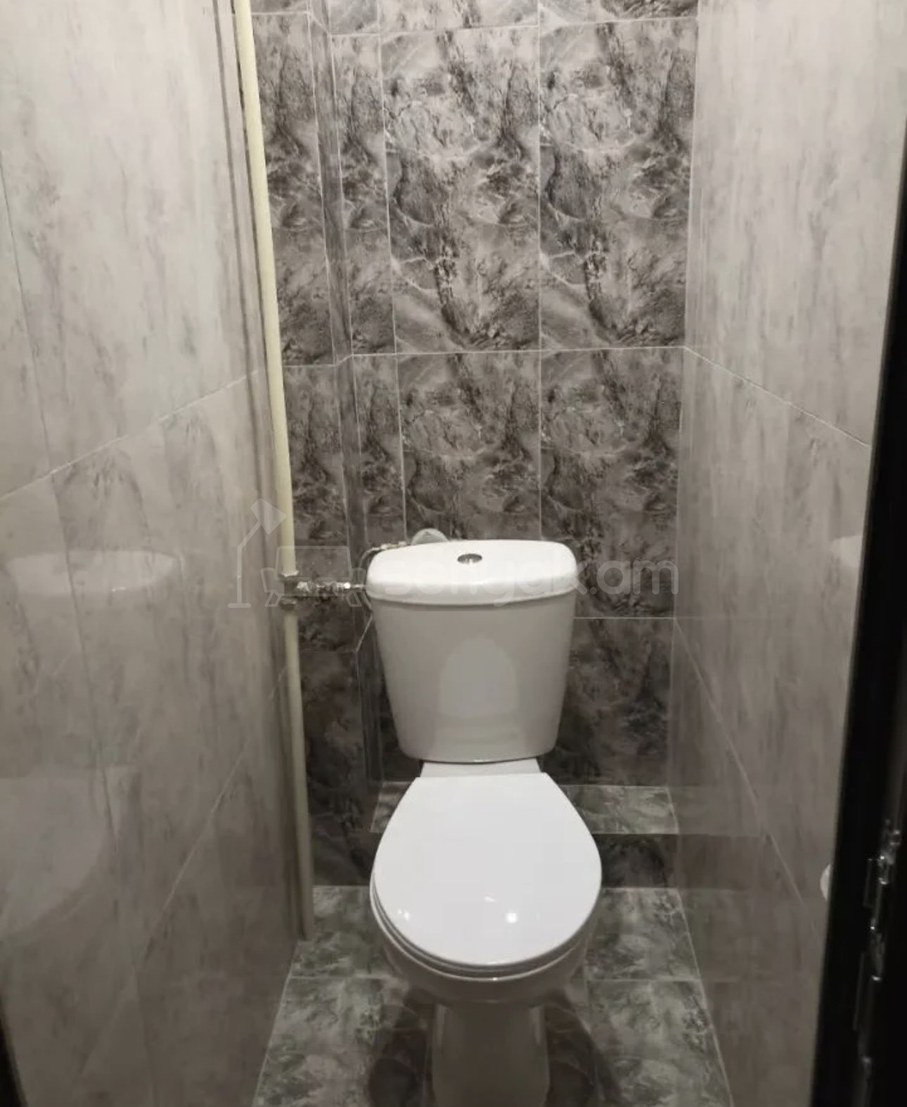 2 Սենյականոց Բնակարան Քարե Շենքում, 60քմ, 4/5 հարկ, Կապիտալ Վերանորոգված, Կահավորված