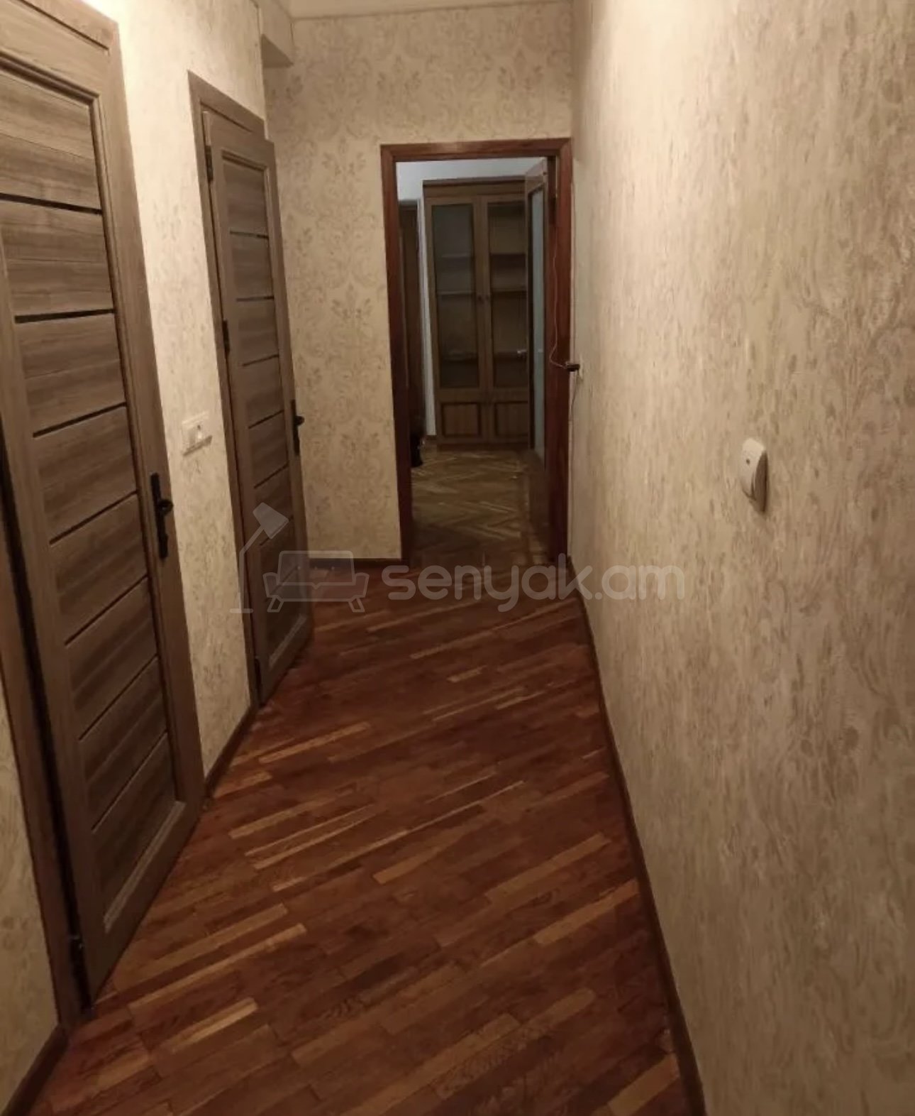 2 Սենյականոց Բնակարան Քարե Շենքում, 60քմ, 4/5 հարկ, Կապիտալ Վերանորոգված, Կահավորված