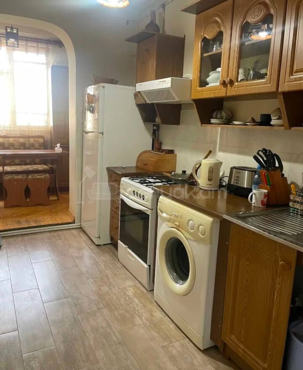 4 Սենյականոց Բնակարան, 90քմ, 5/9 հարկ, Կապիտալ Վերանորոգված