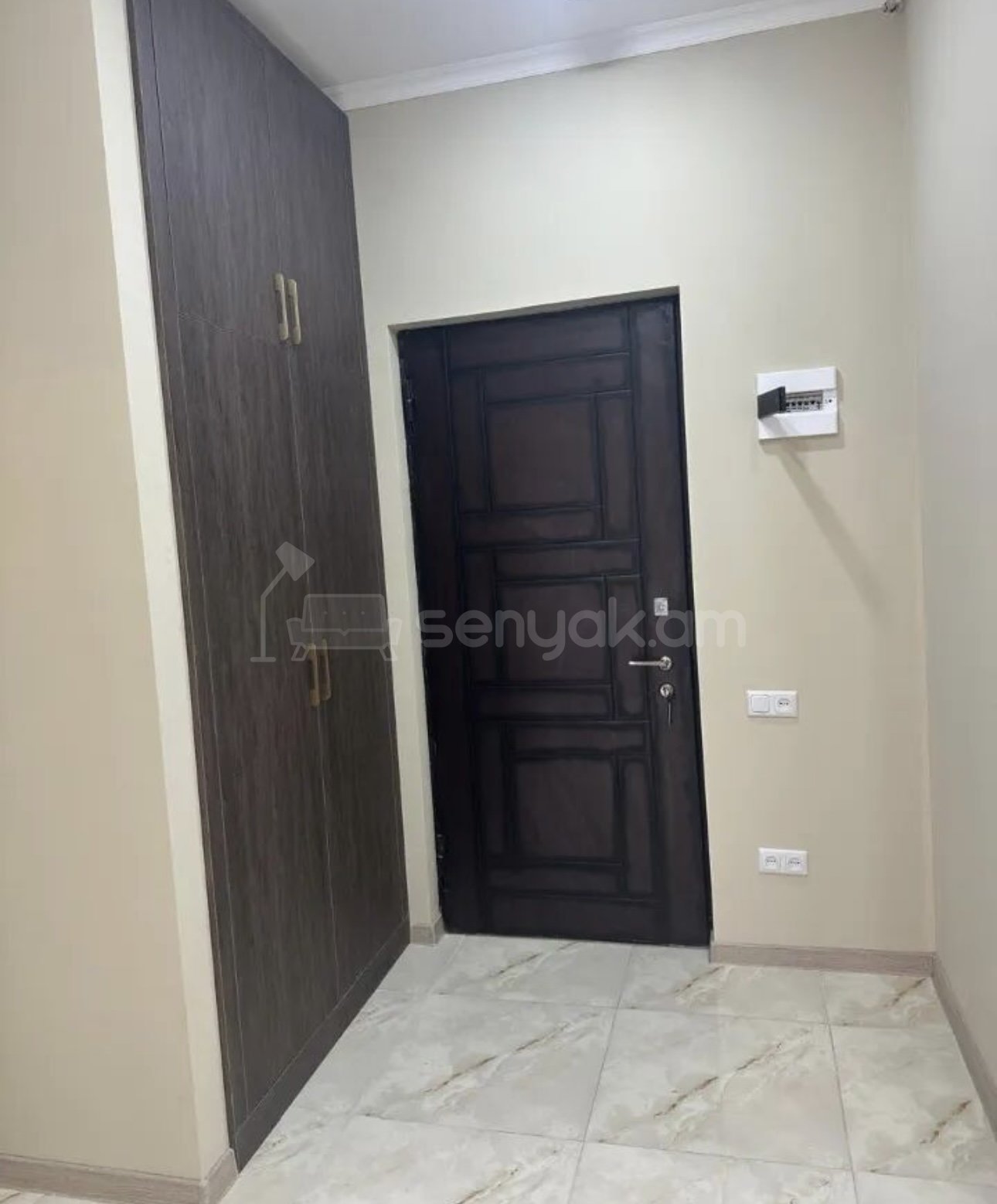 2 Սենյականոց Բնակարան Քարե Շենքում, 65քմ, 4/12 հարկ, Կապիտալ Վերանորոգված, Կահավորված