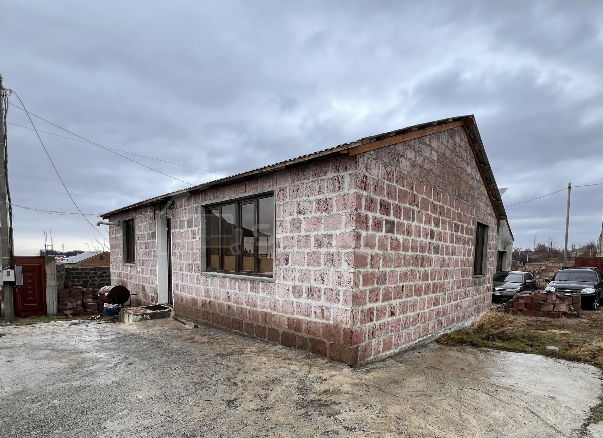 3 Սենյականոց Սեփական Տուն, 80քմ, Կապիտալ Վերանորոգված