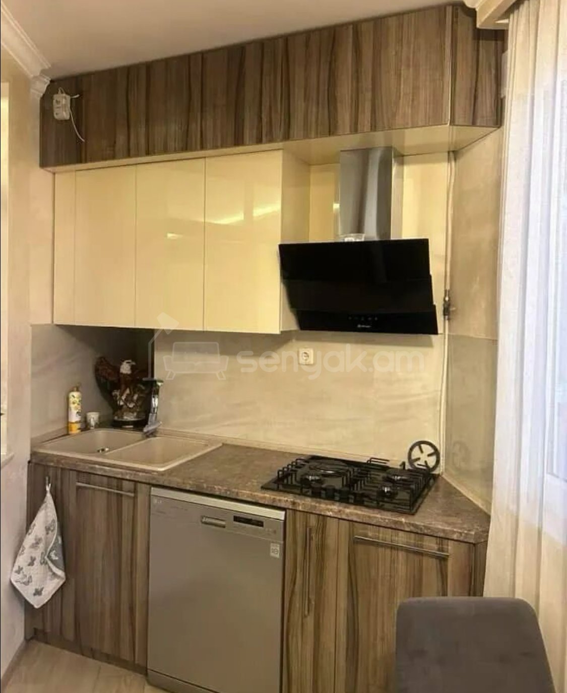 4 Սենյականոց Բնակարան, 92քմ, 10/16 հարկ, Կապիտալ Վերանորոգված