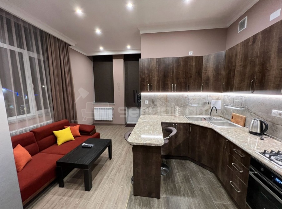 2 Սենյականոց Բնակարան Նորակառույցում, 56քմ, 3/3 հարկ, Դիզայներական Վերանորոգված, Կահավորված