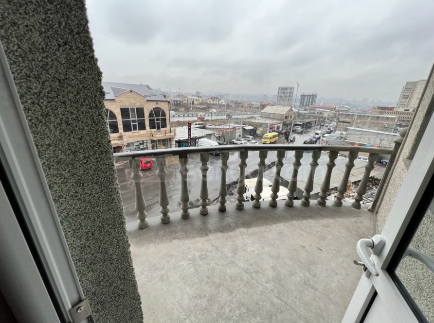 2 Սենյականոց Բնակարան Նորակառույցում, 56քմ, 3/3 հարկ, Դիզայներական Վերանորոգված, Կահավորված