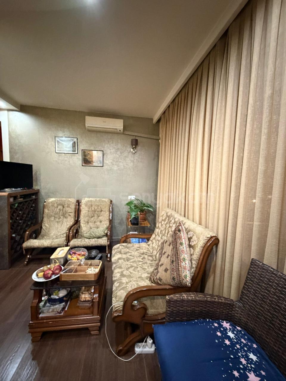 3 Սենյականոց Բնակարան Քարե Շենքում, 100քմ, 4/6 հարկ, Նորմալ Վիճակում