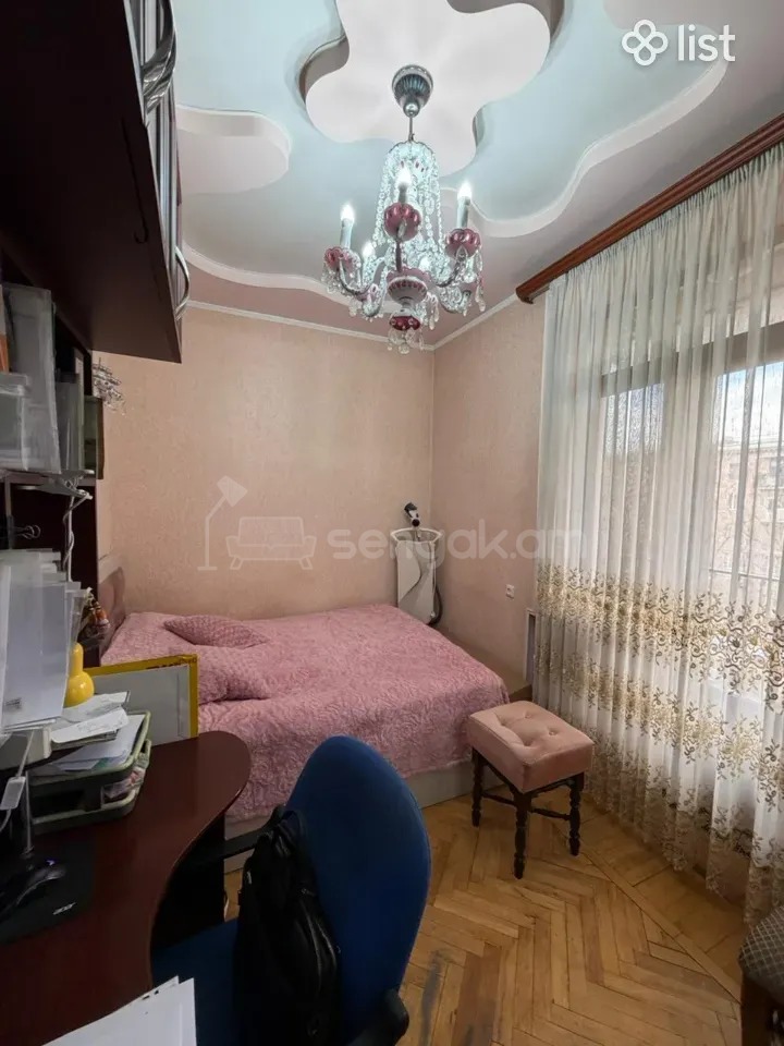 3 Սենյականոց Բնակարան Քարե Շենքում, 59քմ, 4/5 հարկ, Կապիտալ Վերանորոգված