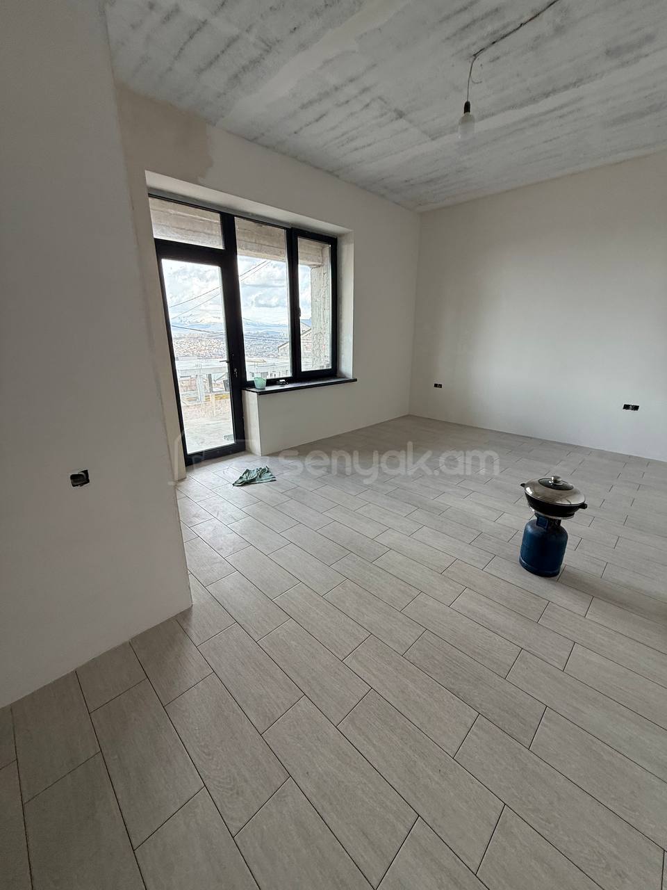 5 Սենյականոց Շքեղ Առանձնատուն, 260քմ, Ավտոտնակով