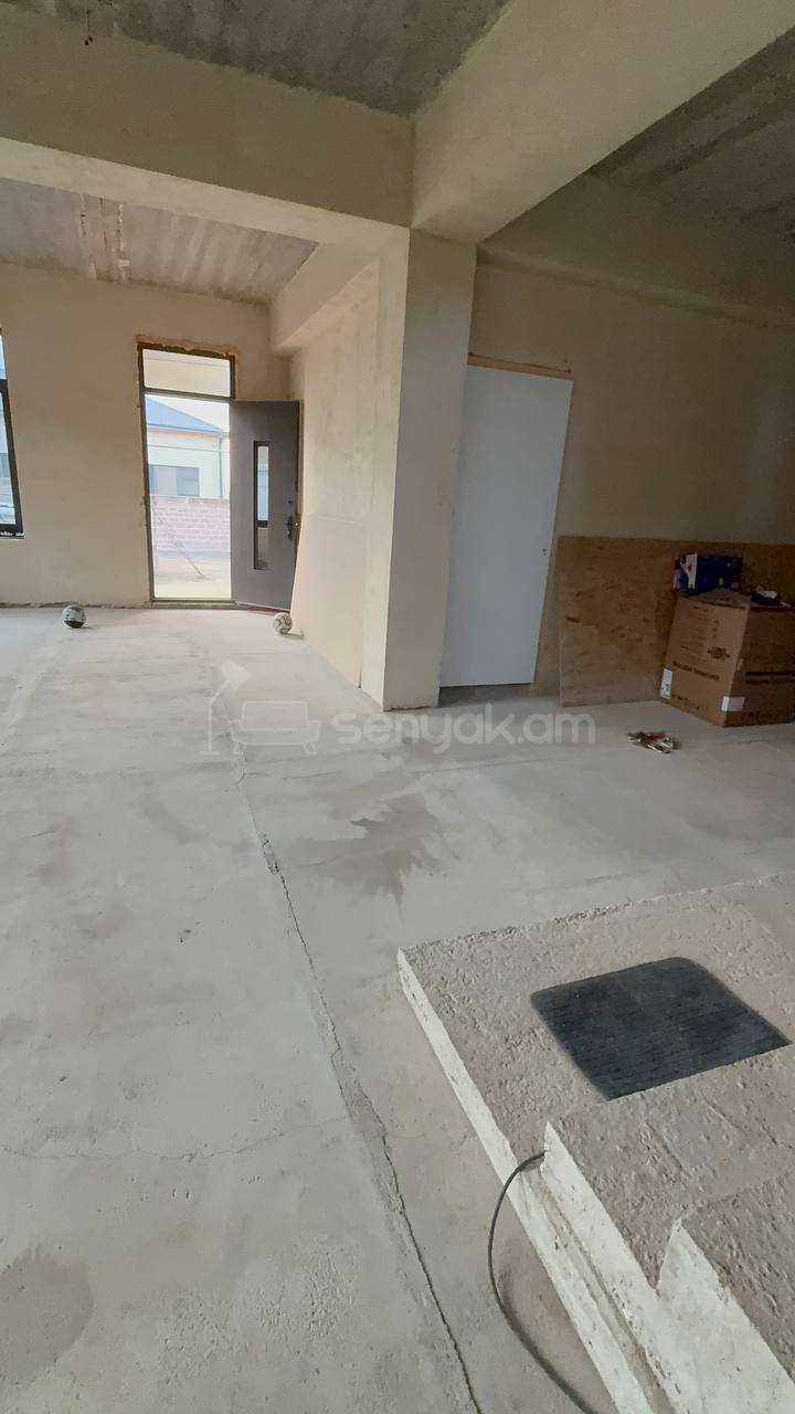 5 Սենյականոց Շքեղ Առանձնատուն, 260քմ, Ավտոտնակով