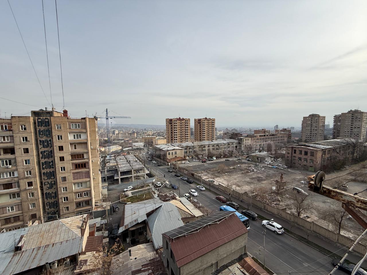 1 Սենյականոց Բնակարան, 42քմ, 8/10 հարկ, Պետական Վիճակում