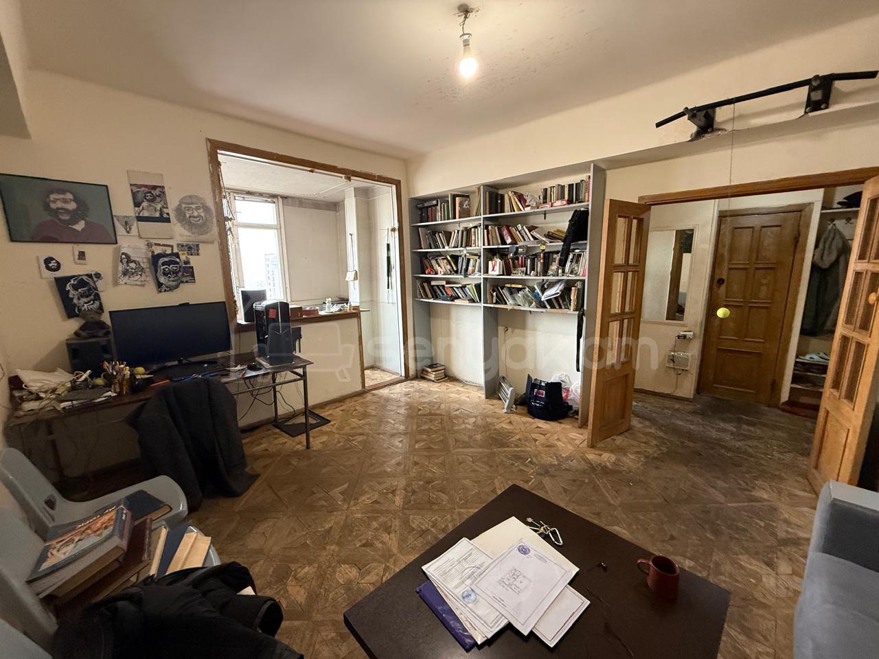 1 Սենյականոց Բնակարան, 42քմ, 8/10 հարկ, Պետական Վիճակում