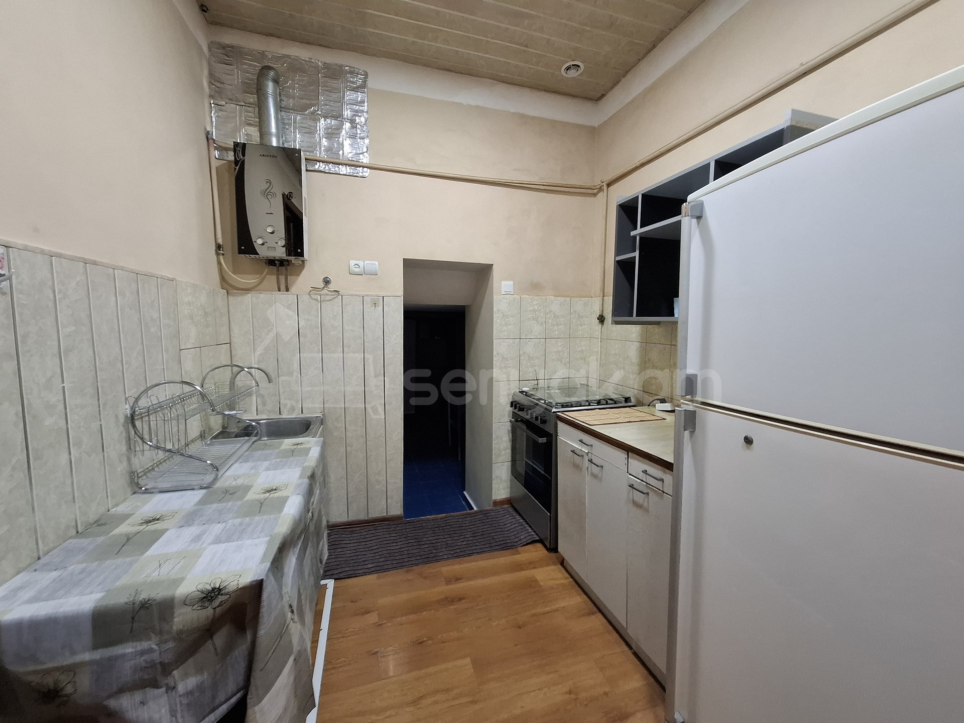 3 Սենյականոց Սեփական Տուն, 70քմ, Կոսմետիկ Վերանորոգված, Կահավորված