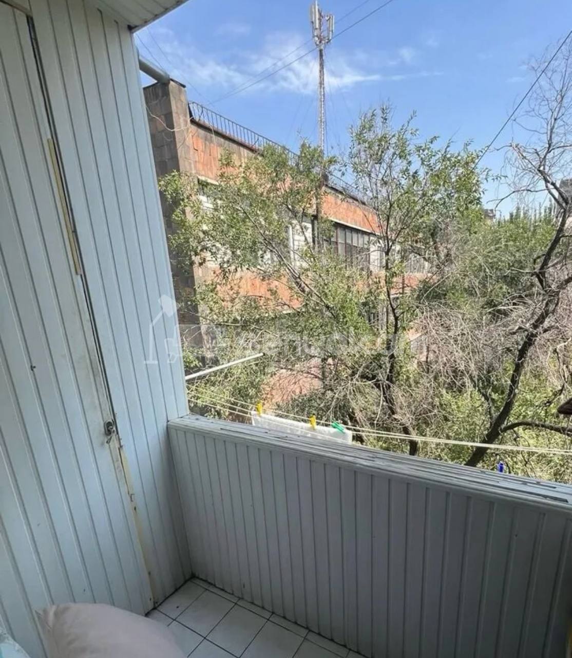 3 Սենյականոց Բնակարան Քարե Շենքում, 76քմ, 4/5 հարկ, Կոսմետիկ Վերանորոգված