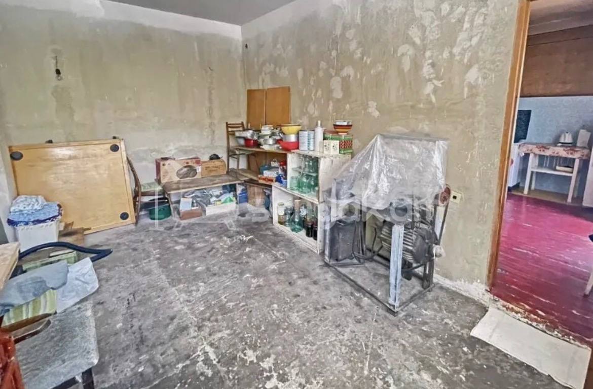 3 Սենյականոց Բնակարան Քարե Շենքում, 108քմ, 2/5 հարկ, Նորմալ Վիճակում