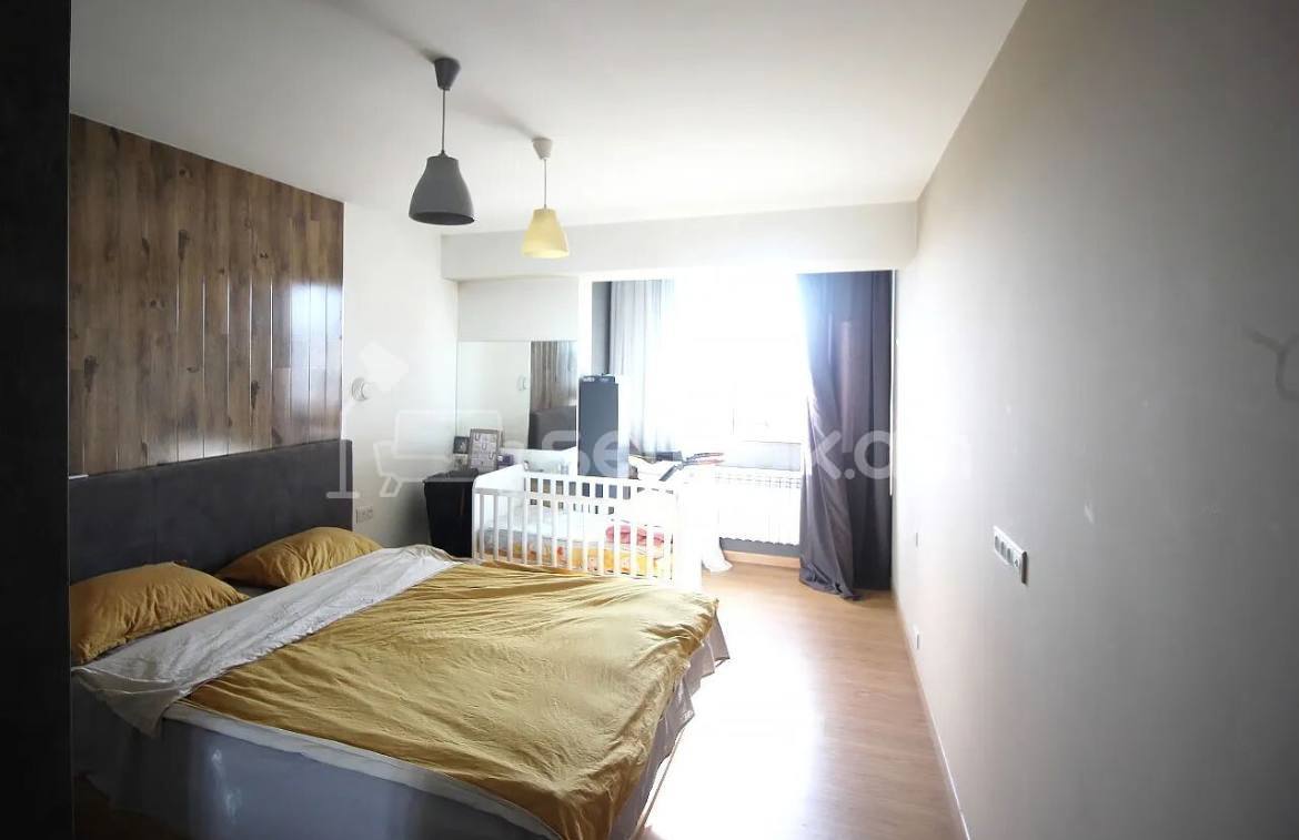 4 Սենյականոց Բնակարան, 103քմ, 6/14 հարկ, Նորմալ Վիճակում