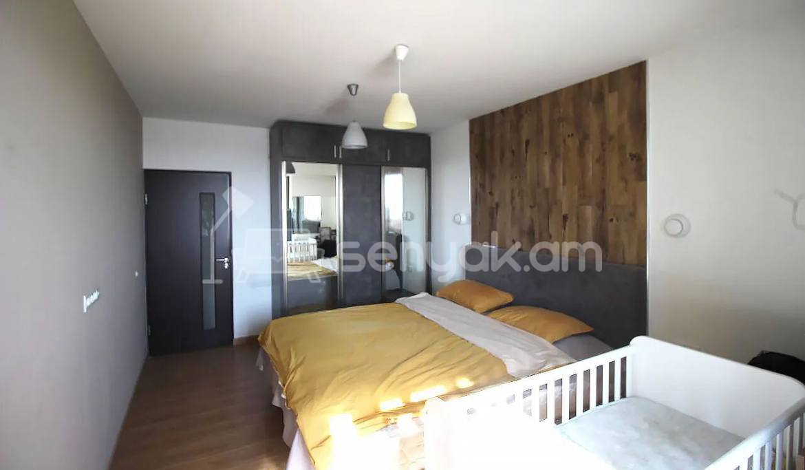 4 Սենյականոց Բնակարան, 103քմ, 6/14 հարկ, Նորմալ Վիճակում