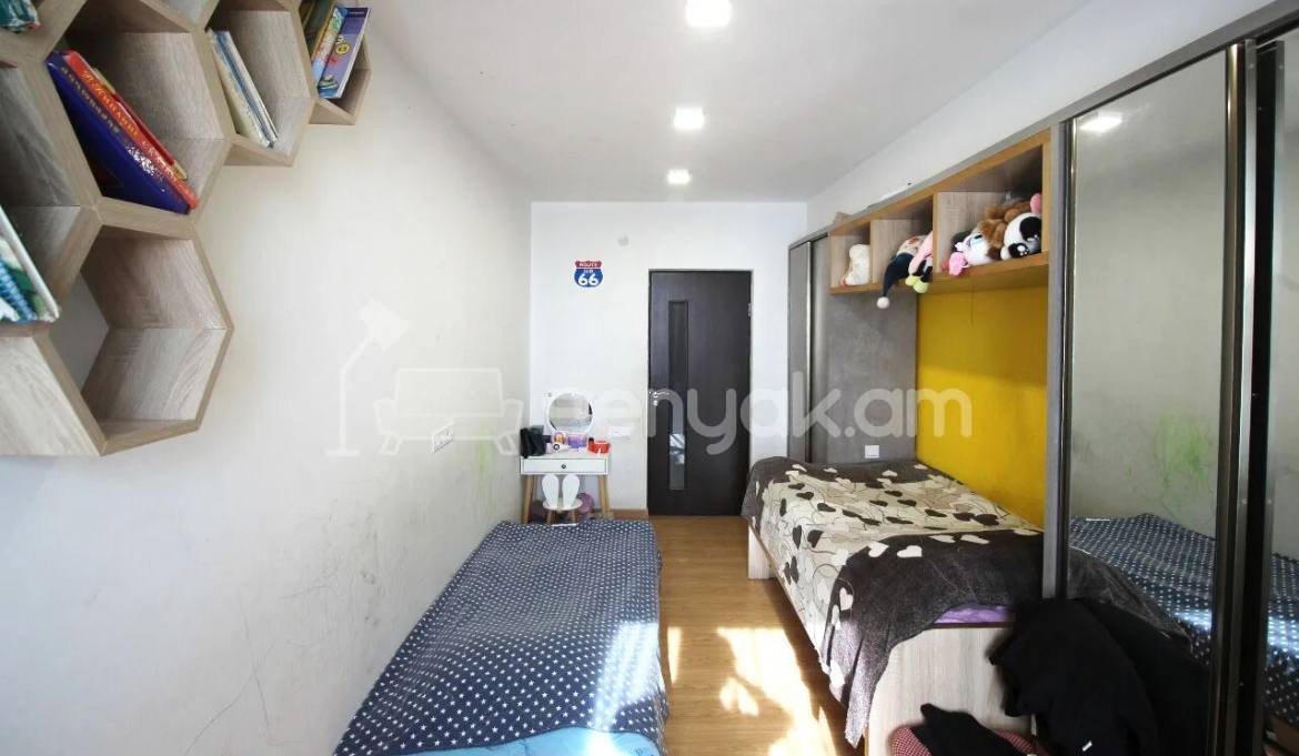 4 Սենյականոց Բնակարան, 103քմ, 6/14 հարկ, Նորմալ Վիճակում