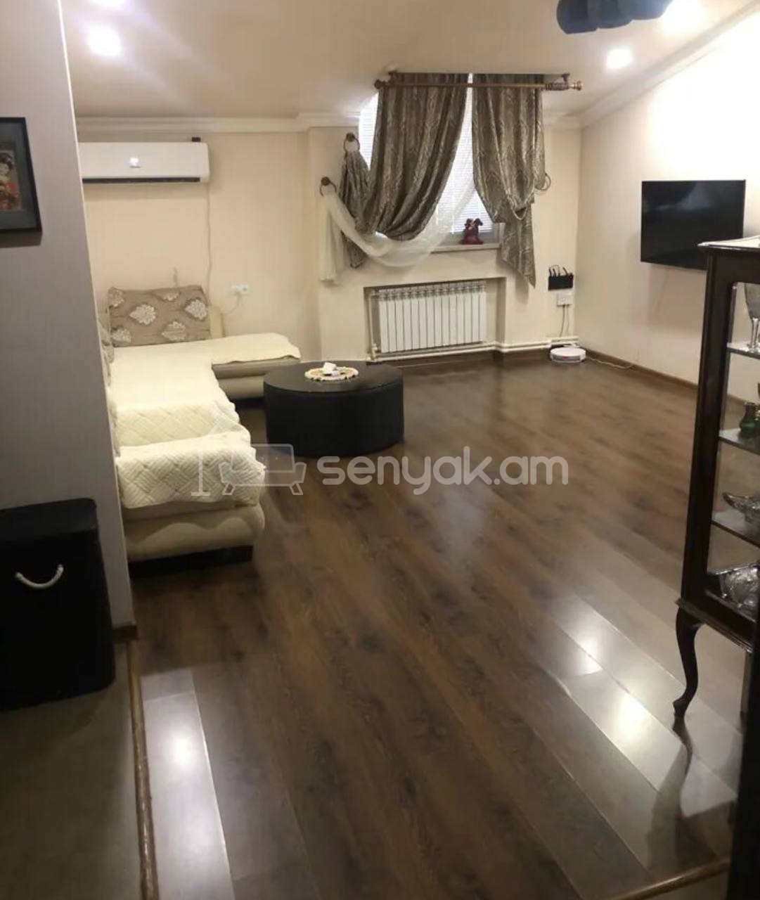 3 Սենյականոց Բնակարան Քարե Շենքում, 70քմ, 4/4 հարկ, Դիզայներական Վերանորոգված