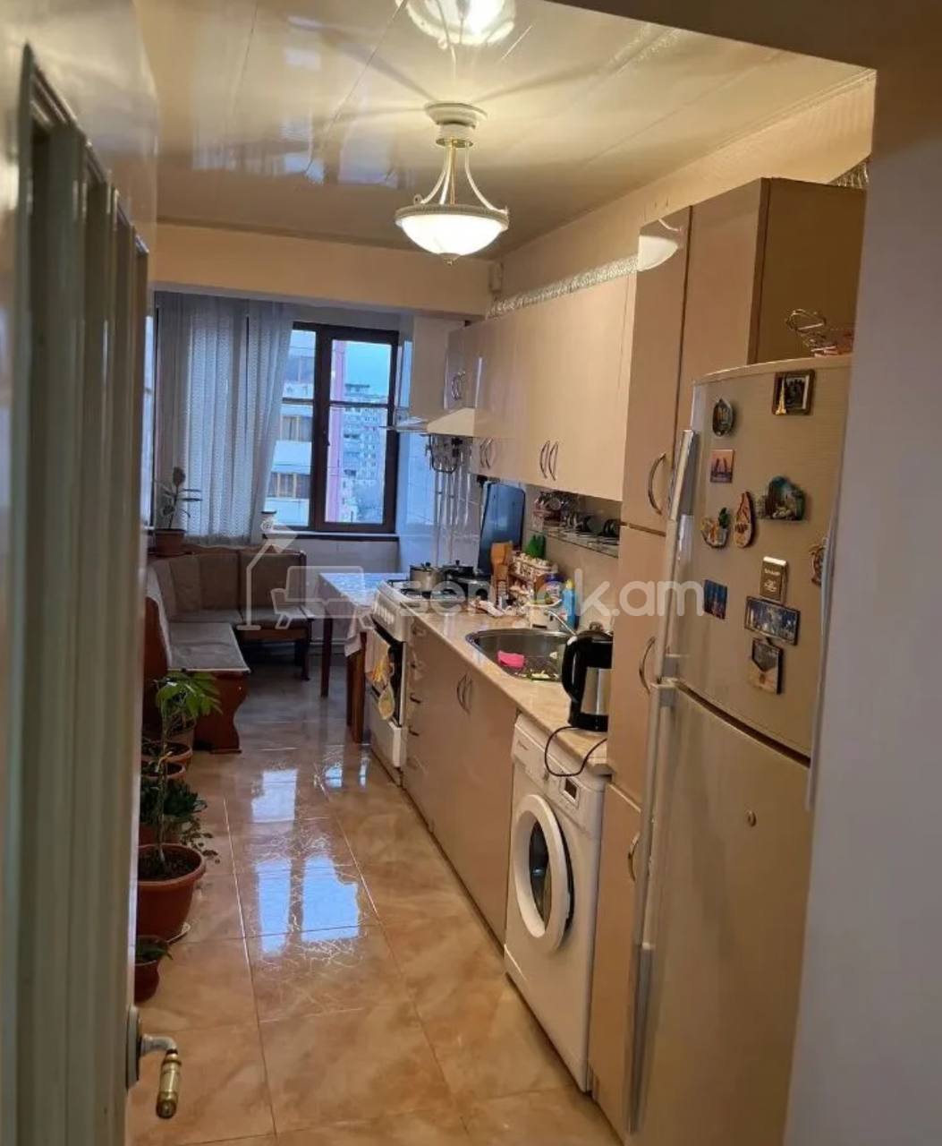 4 Սենյականոց Բնակարան Քարե Շենքում, 105քմ, 6/6 հարկ, Կոսմետիկ Վերանորոգված