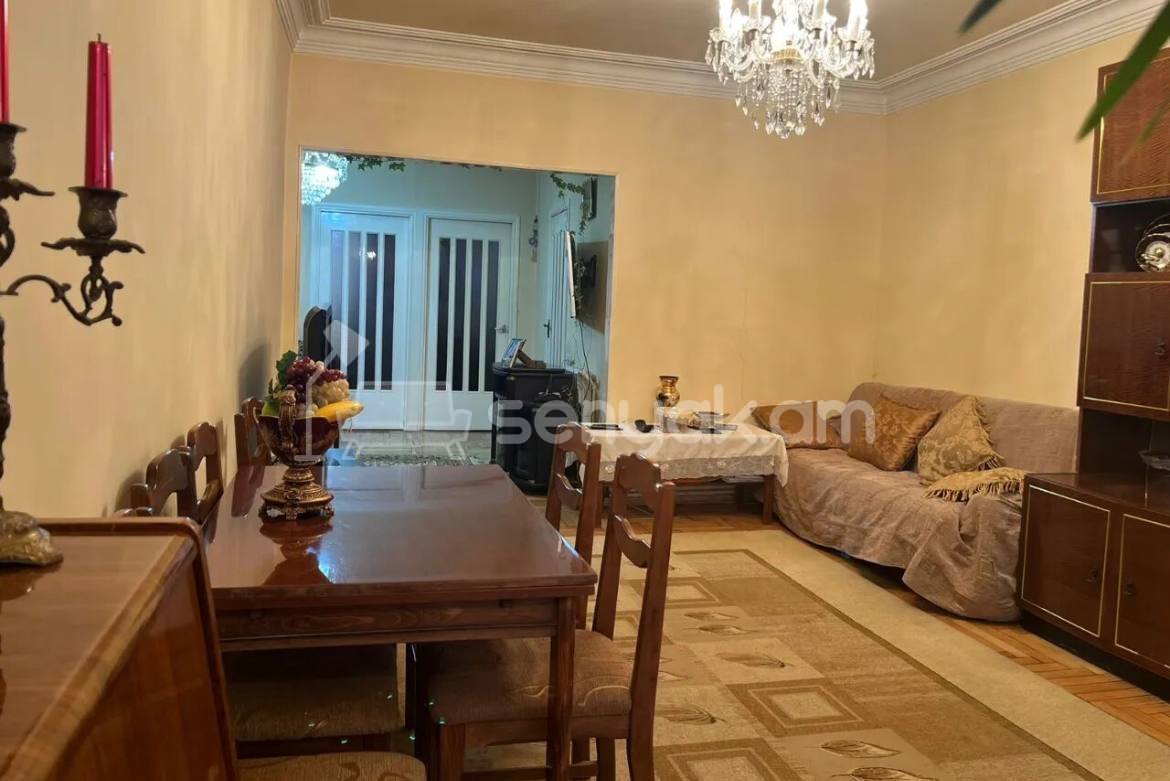 4 Սենյականոց Բնակարան Քարե Շենքում, 105քմ, 6/6 հարկ, Կոսմետիկ Վերանորոգված