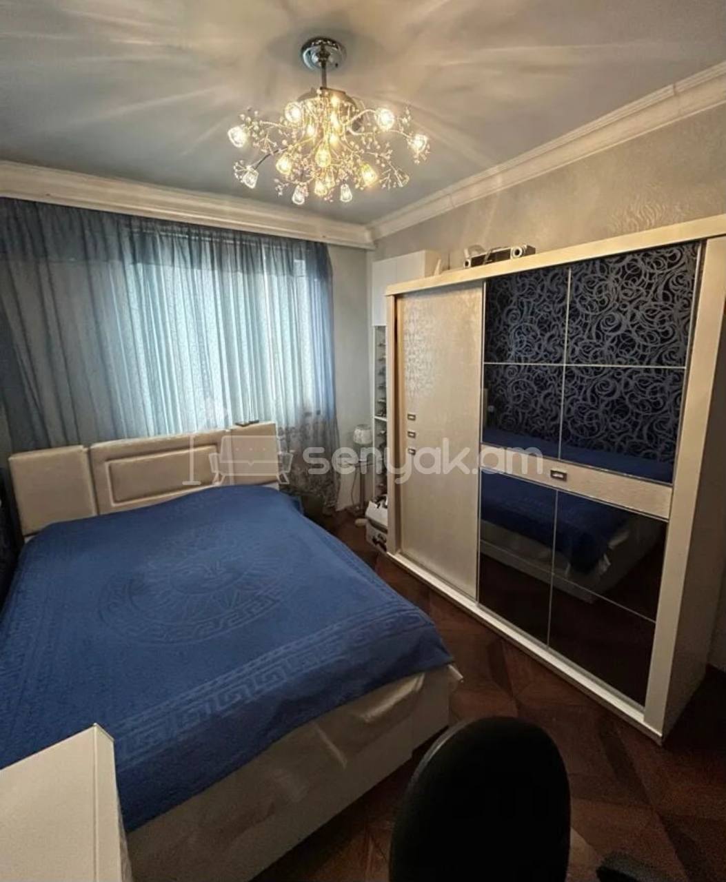 4 Սենյականոց Բնակարան Քարե Շենքում, 100քմ, 4/5 հարկ, Կապիտալ Վերանորոգված