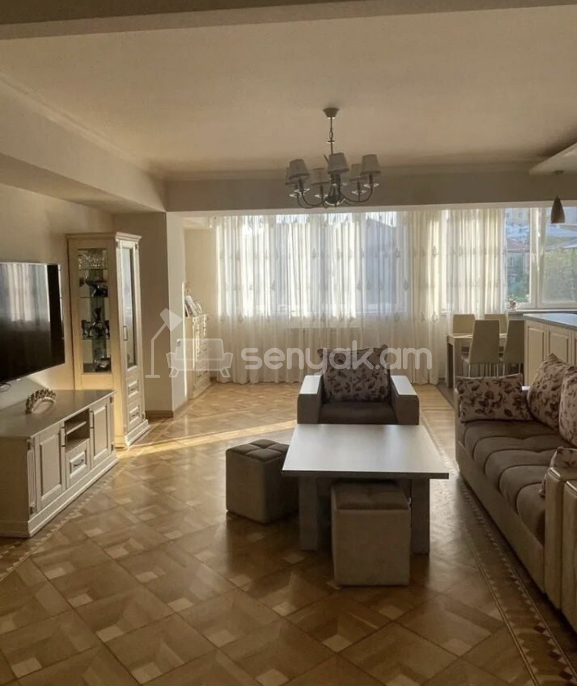 3 Սենյականոց Բնակարան Քարե Շենքում, 92քմ, 5/9 հարկ, Դիզայներական Վերանորոգված