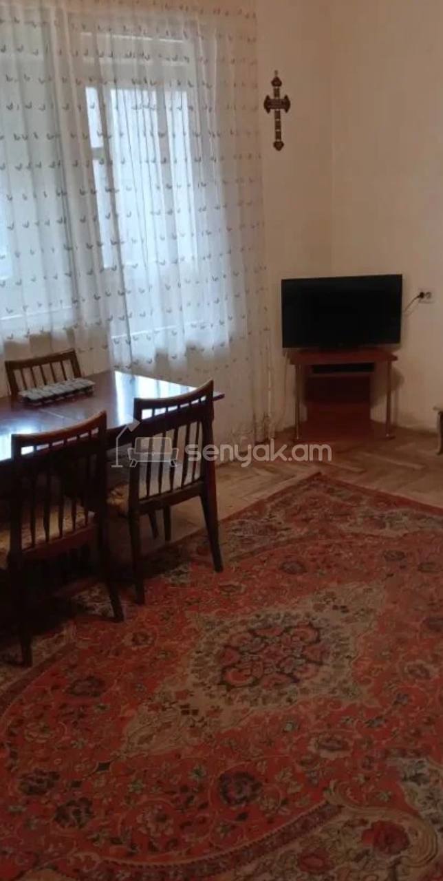 4 Սենյականոց Բնակարան, 85քմ, 3/9 հարկ, Պետական Վիճակում