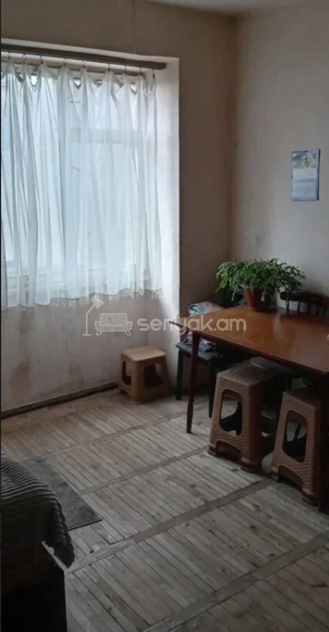 4 Սենյականոց Բնակարան, 85քմ, 3/9 հարկ, Պետական Վիճակում