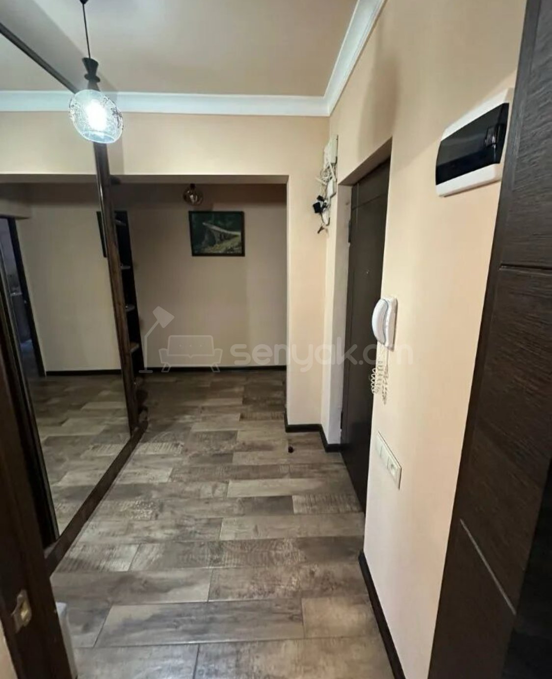 3 Սենյականոց Բնակարան, 98քմ, 2/9 հարկ, Կապիտալ Վերանորոգված