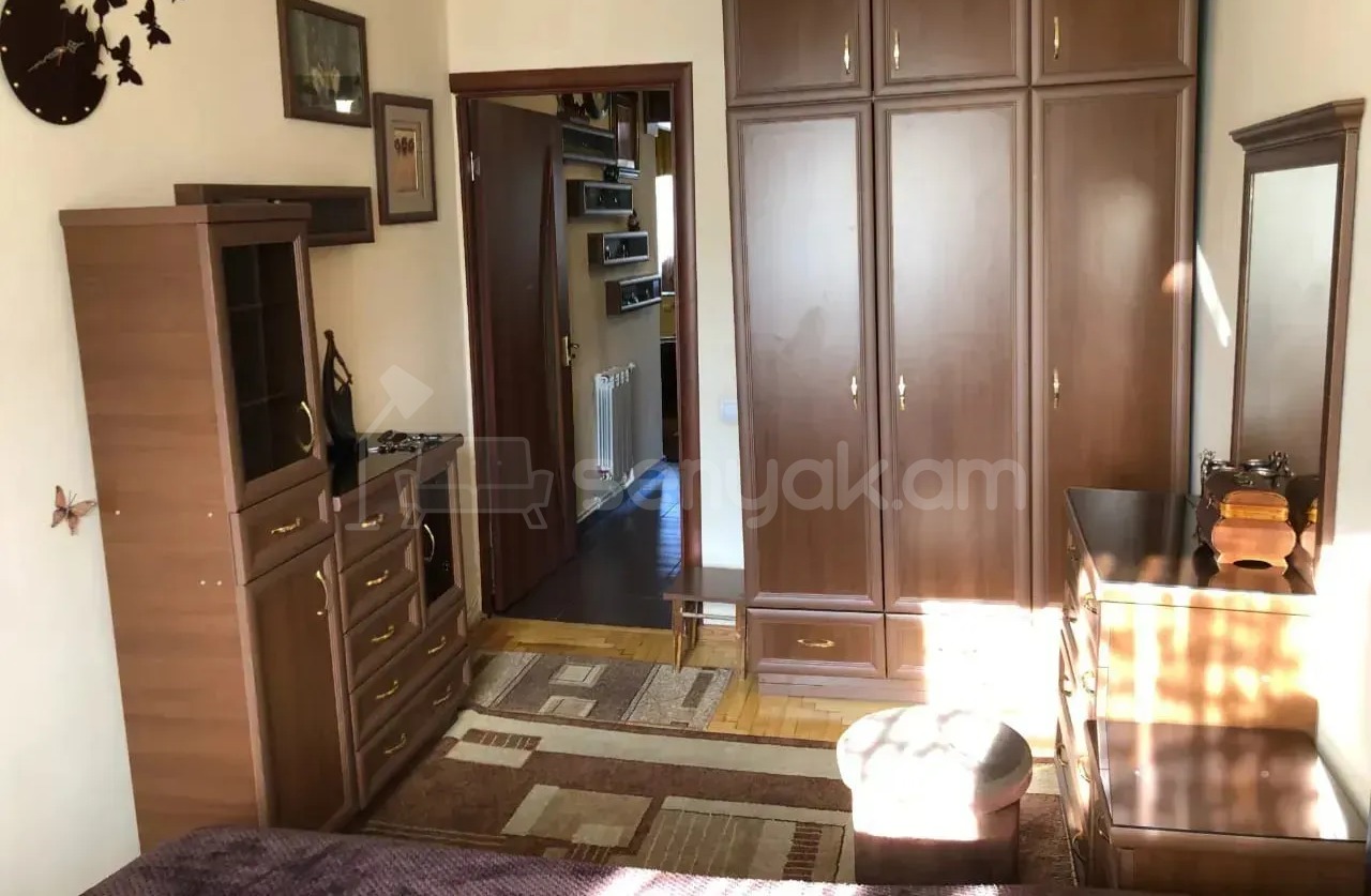 2 Սենյականոց Բնակարան, 60քմ, 3/5 հարկ, Կապիտալ Վերանորոգված