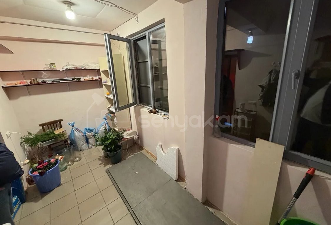 Օֆիսային Տարածք, 90քմ