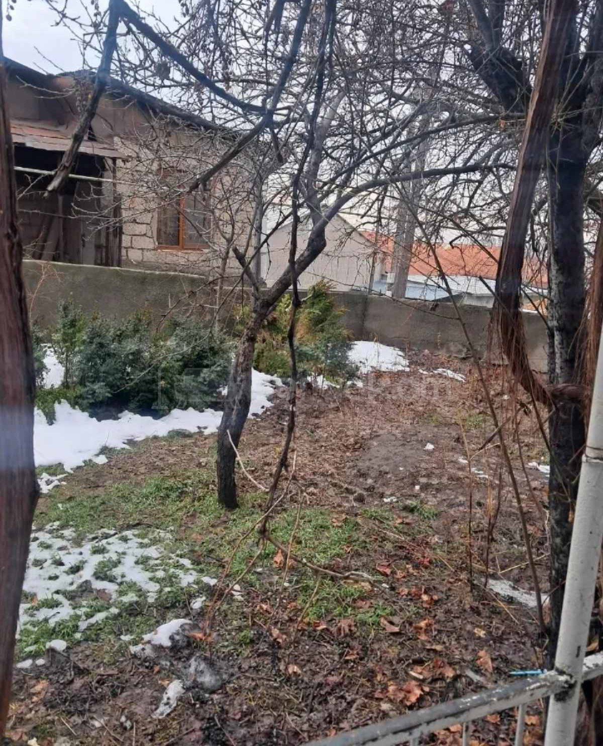 2 Սենյականոց Սեփական Տուն, 40քմ, Կոսմետիկ Վերանորոգված