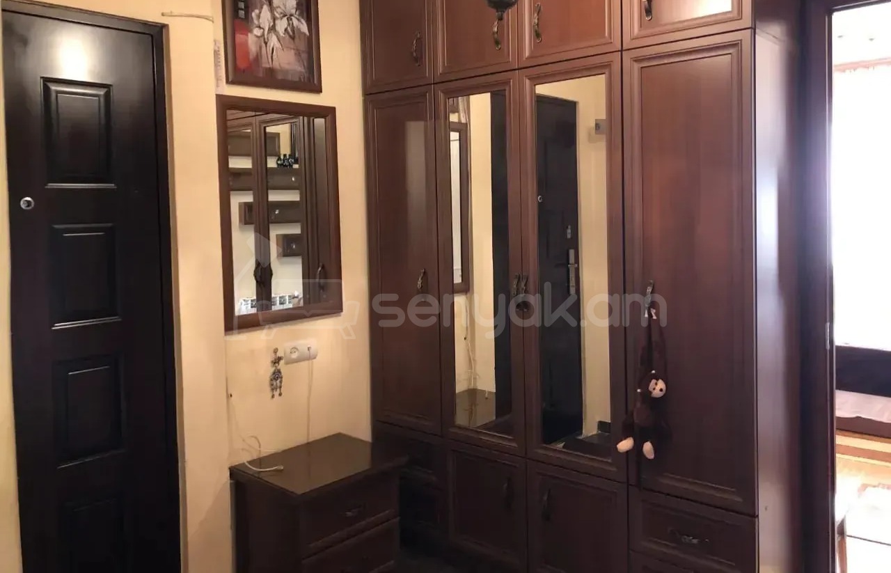 2 Սենյականոց Բնակարան, 60քմ, 3/5 հարկ, Նորմալ Վիճակում