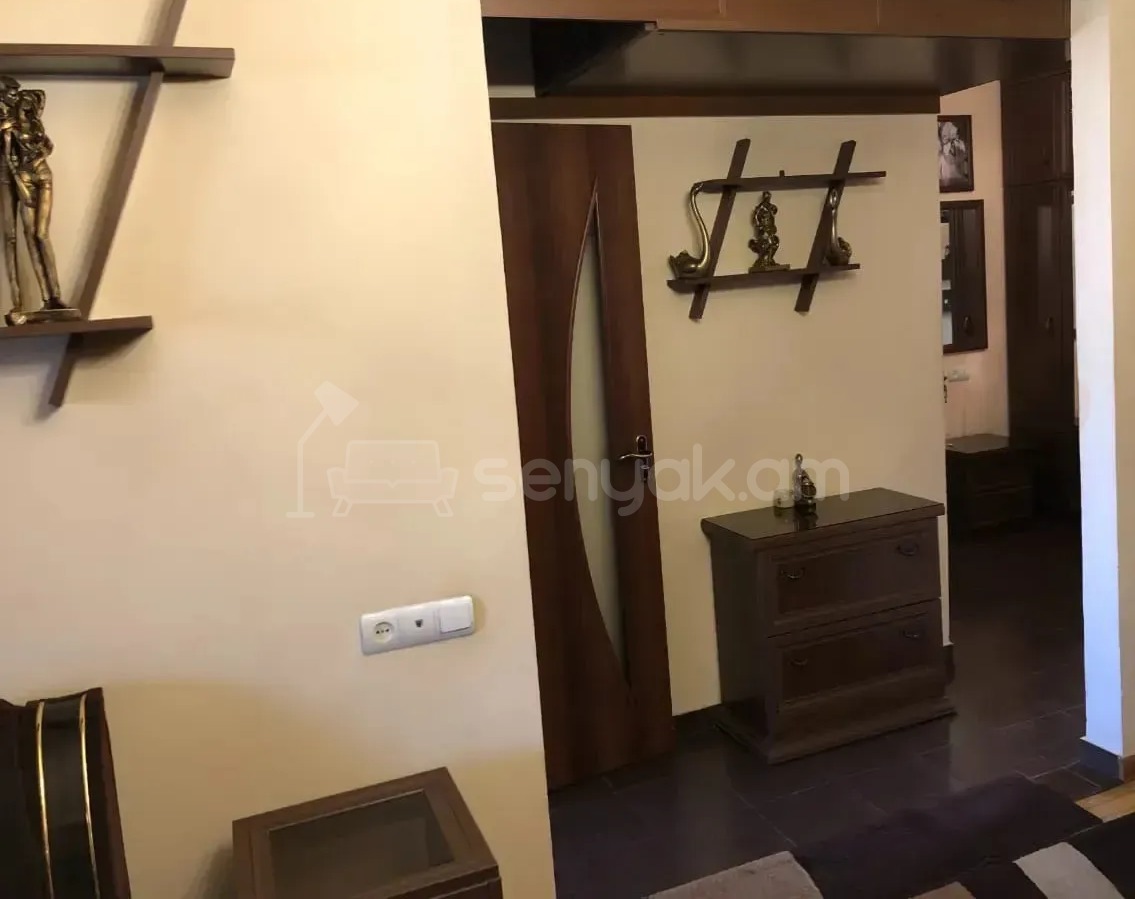 2 Սենյականոց Բնակարան, 60քմ, 3/5 հարկ, Նորմալ Վիճակում