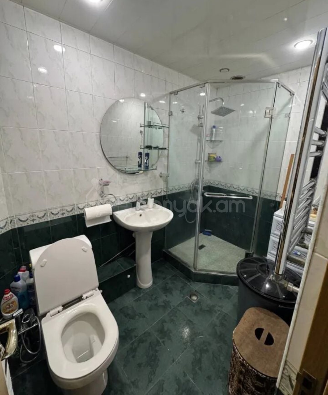 3 Սենյականոց Բնակարան Քարե Շենքում, 78քմ, 5/5 հարկ, Դիզայներական Վերանորոգված, Կահավորված