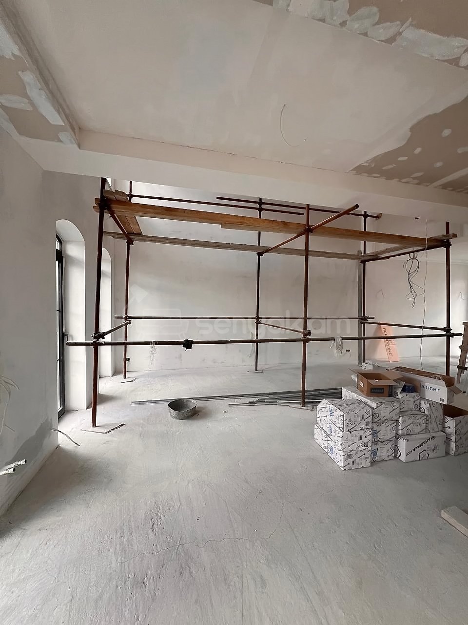 5 Սենյականոց Շքեղ Առանձնատուն, 237քմ, Լողավազանով, Ավտոտնակով