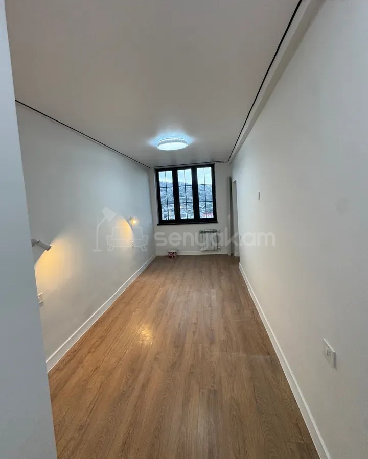 2 Սենյականոց Բնակարան, 41քմ, 9/10 հարկ, Դիզայներական Վերանորոգված