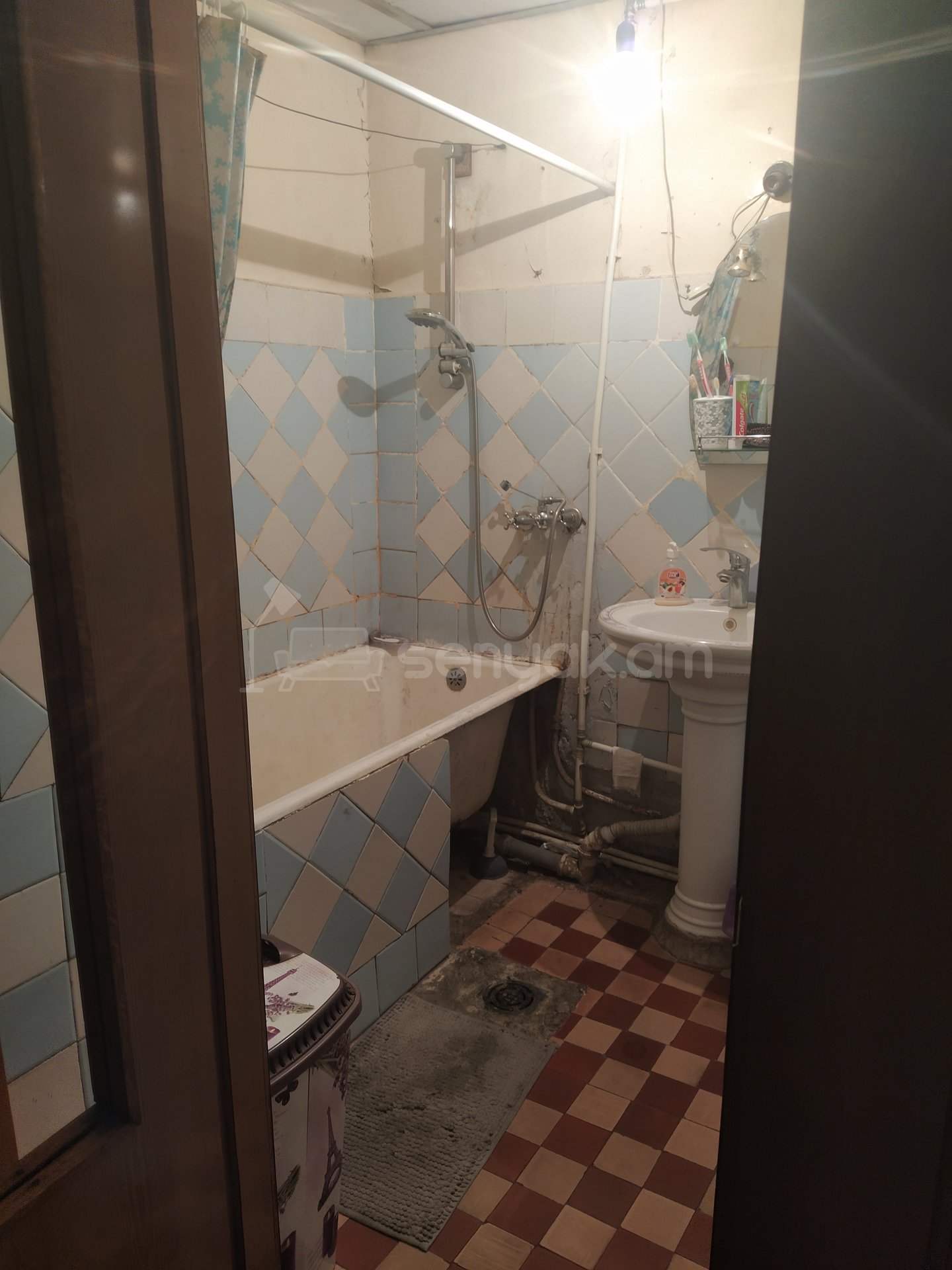 2 Սենյականոց Բնակարան, 68քմ, 1/9 հարկ, Պետական Վիճակում