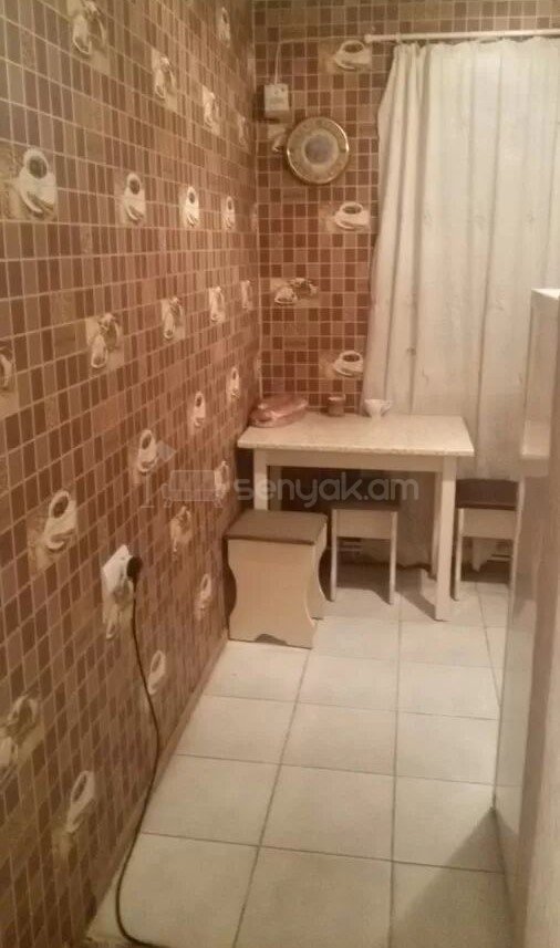 2 Սենյականոց Բնակարան, 52քմ, 2/5 հարկ, Նորմալ Վիճակում