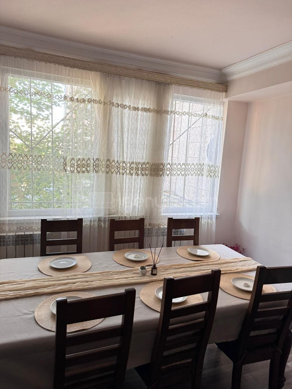 3 Սենյականոց Բնակարան, 78քմ, 2/9 հարկ, Կապիտալ Վերանորոգված, Կահավորված, Արևկող