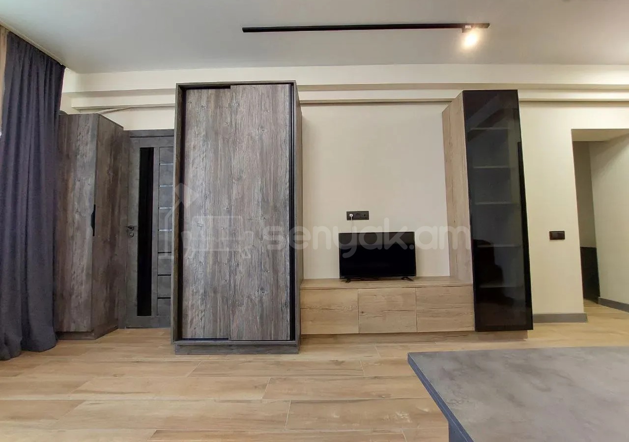 2 Սենյականոց Բնակարան, 40քմ, 7/10 հարկ, Դիզայներական Վերանորոգված