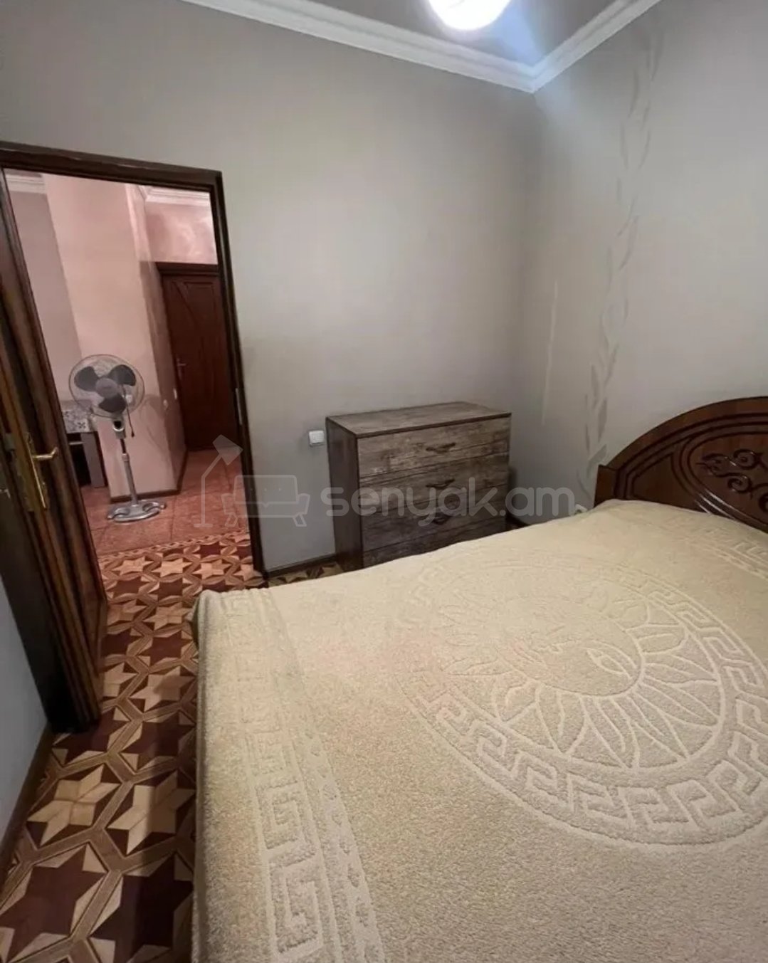 2 Սենյականոց Բնակարան, 50քմ, 4/9 հարկ, Նորմալ Վիճակում, Կահավորված, Արևկող