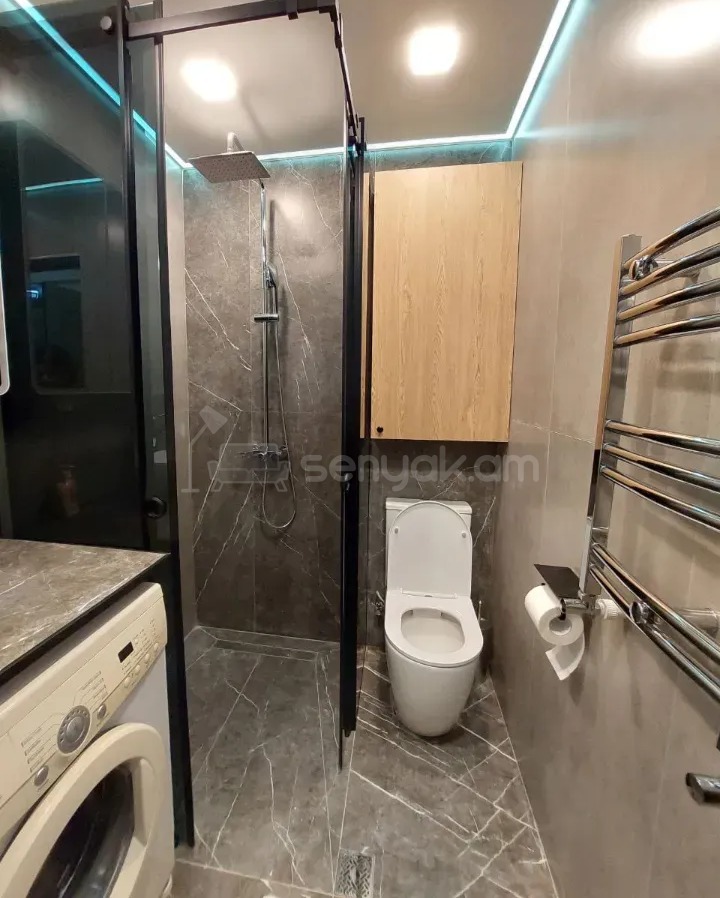 2 Սենյականոց Բնակարան, 40քմ, 7/10 հարկ, Դիզայներական Վերանորոգված