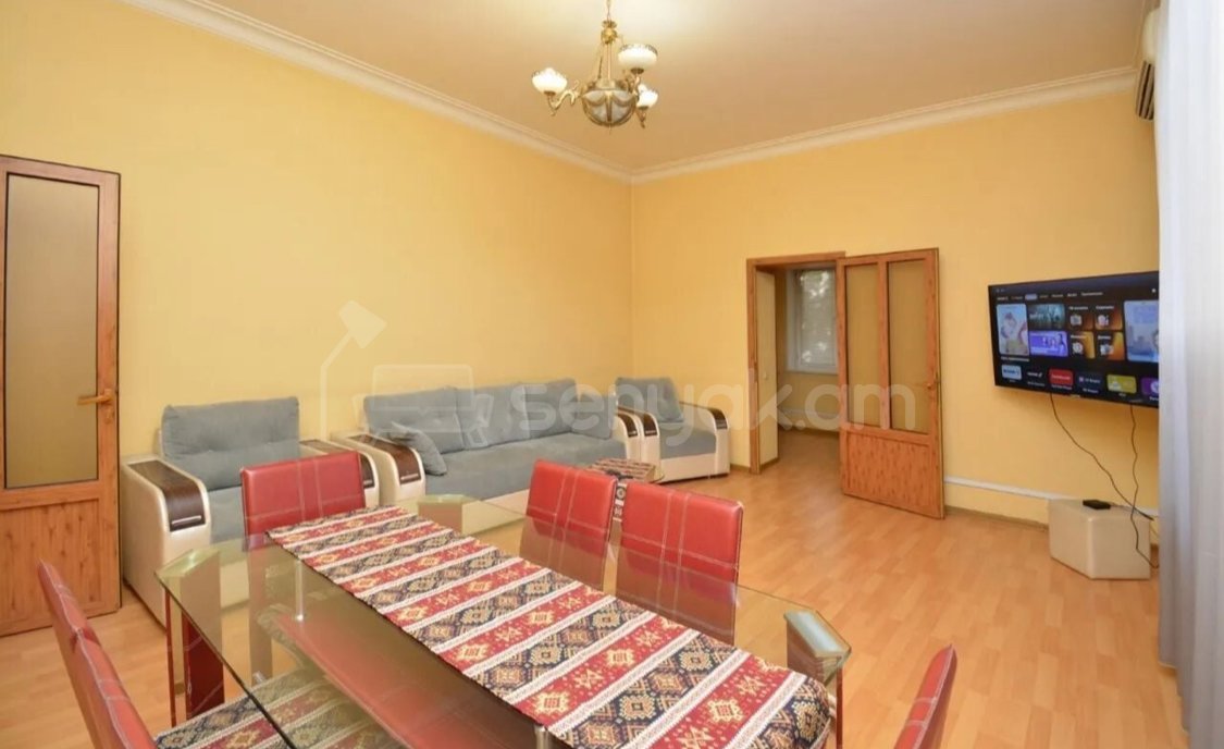 3 Սենյականոց Բնակարան Քարե Շենքում, 67քմ, 2/4 հարկ, Կապիտալ Վերանորոգված