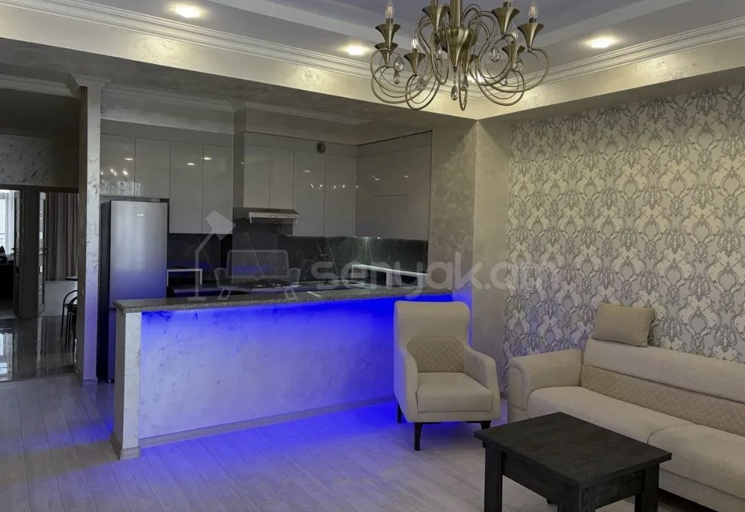 3 Սենյականոց Բնակարան Նորակառույցում, 110քմ, 12/18 հարկ, Դիզայներական Վերանորոգված, Կահավորված