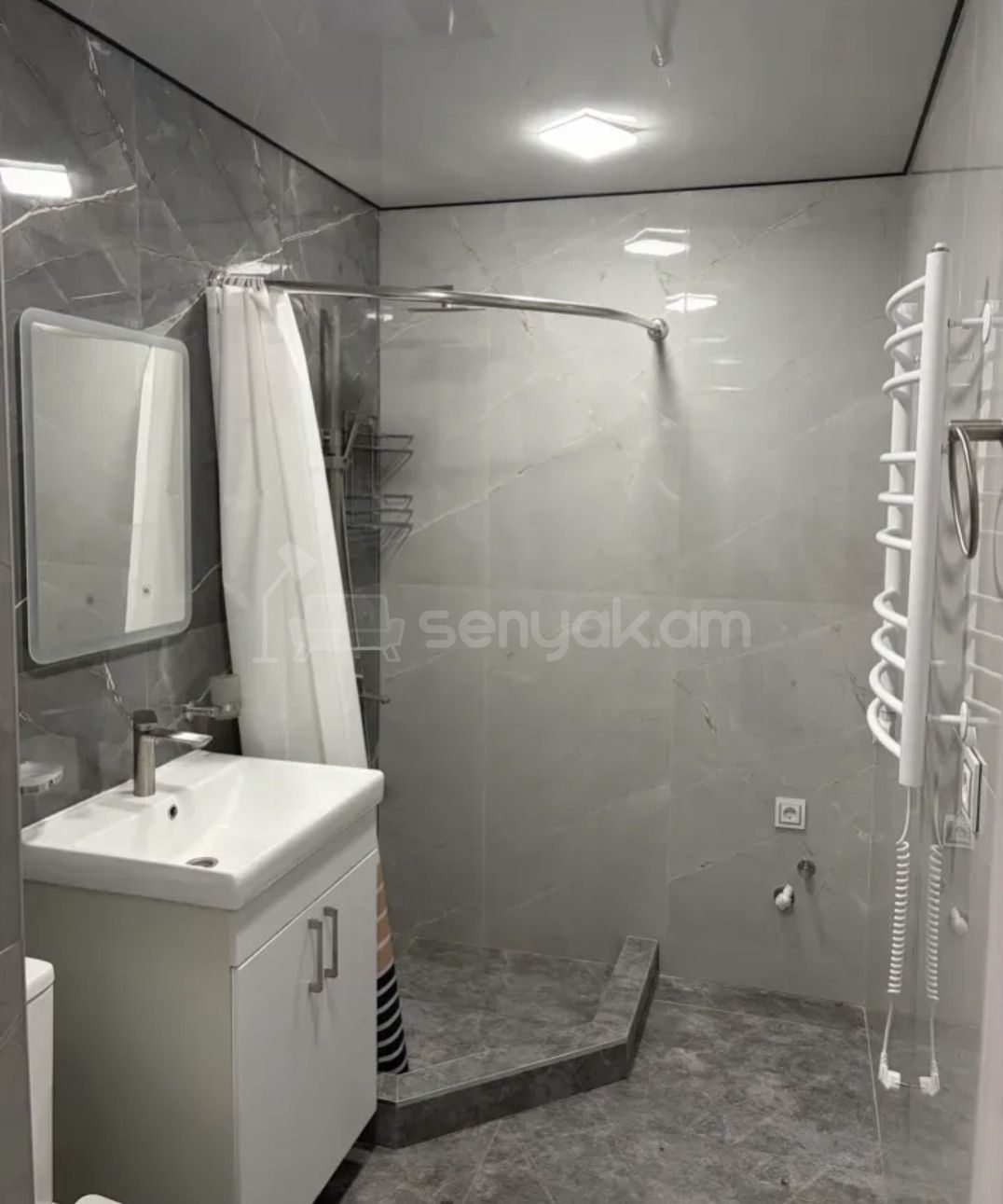 3 Սենյականոց Բնակարան Նորակառույցում, 110քմ, 12/18 հարկ, Դիզայներական Վերանորոգված, Կահավորված