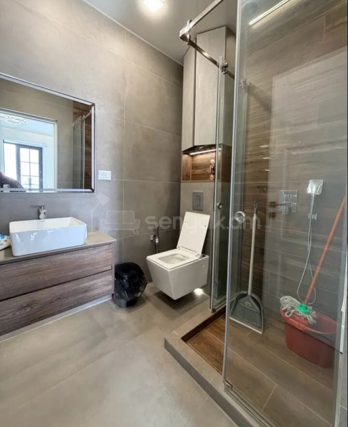 Նորակառույց Օֆիսային Տարածք, 120քմ